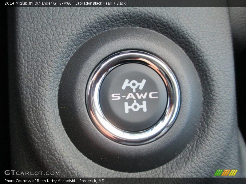 Labrador Black Pearl / Black 2014 Mitsubishi Outlander GT S-AWC