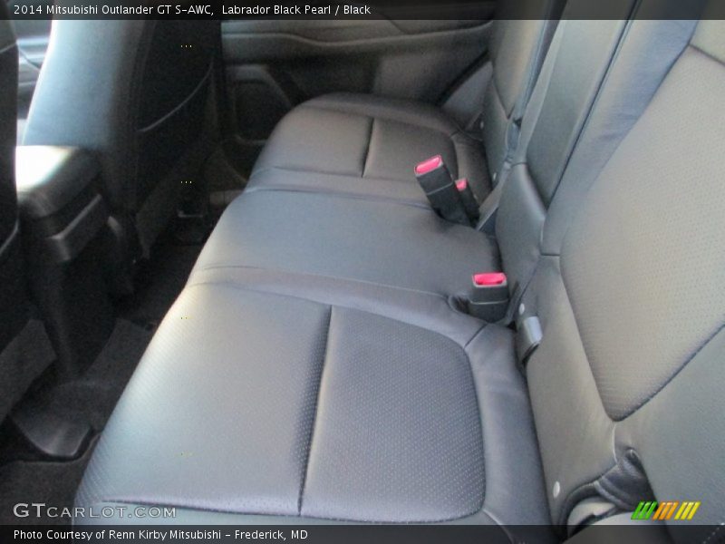 Labrador Black Pearl / Black 2014 Mitsubishi Outlander GT S-AWC
