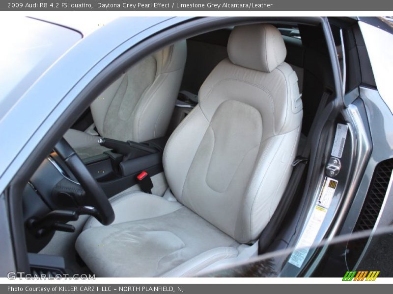 Front Seat of 2009 R8 4.2 FSI quattro