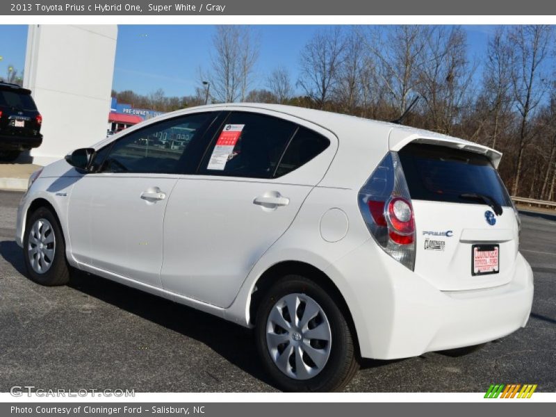 Super White / Gray 2013 Toyota Prius c Hybrid One
