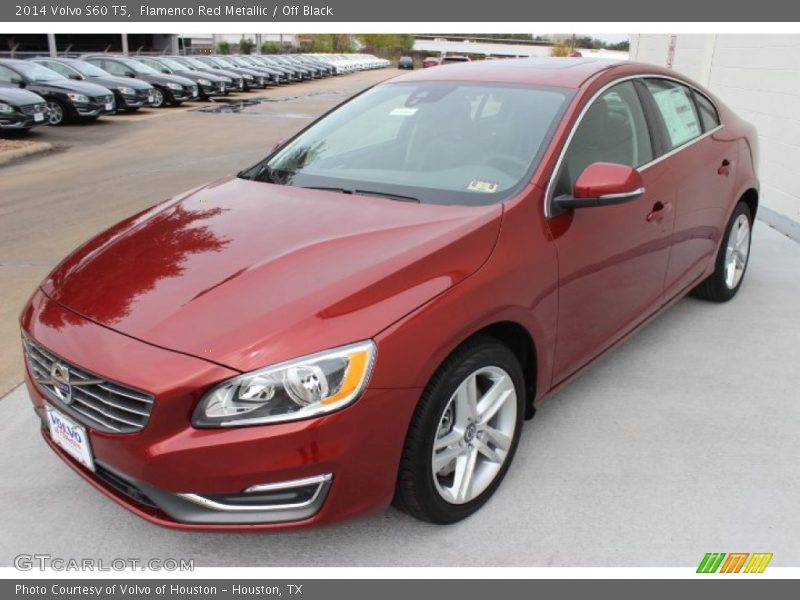Flamenco Red Metallic / Off Black 2014 Volvo S60 T5