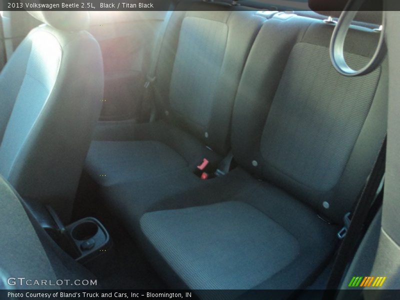 Black / Titan Black 2013 Volkswagen Beetle 2.5L