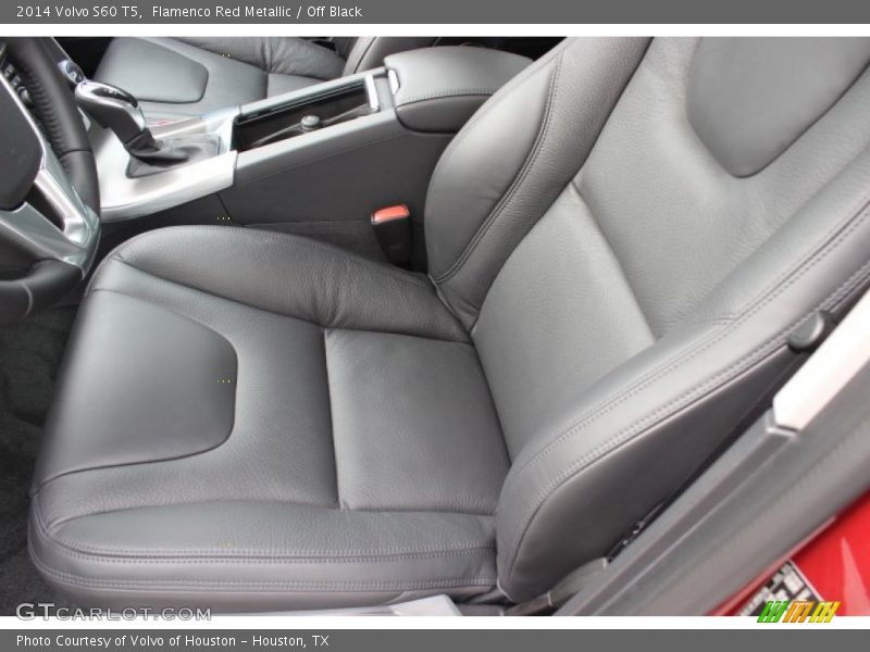 Flamenco Red Metallic / Off Black 2014 Volvo S60 T5