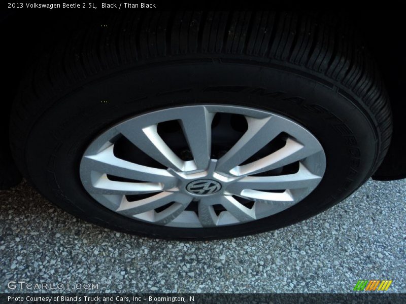 Black / Titan Black 2013 Volkswagen Beetle 2.5L