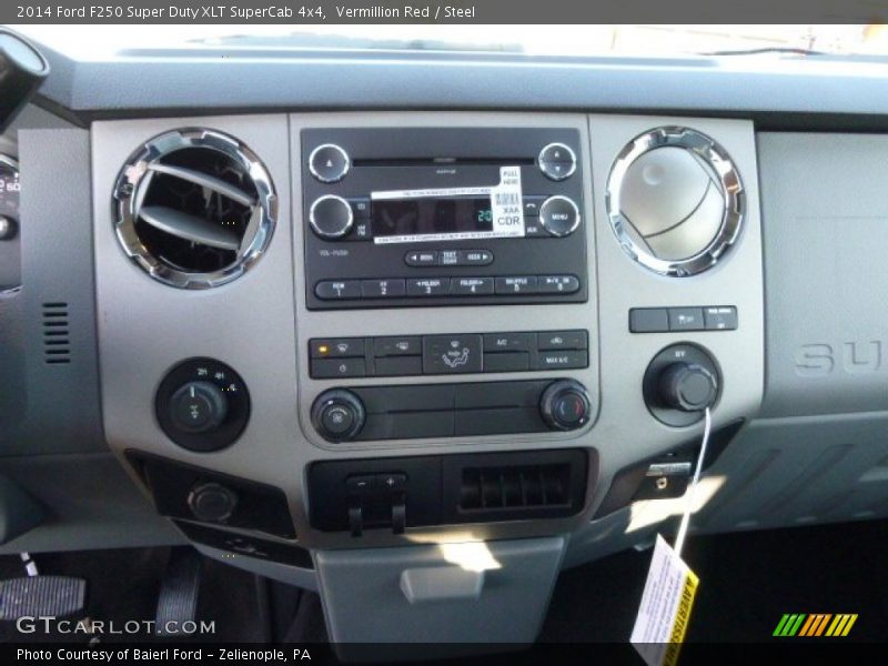 Controls of 2014 F250 Super Duty XLT SuperCab 4x4