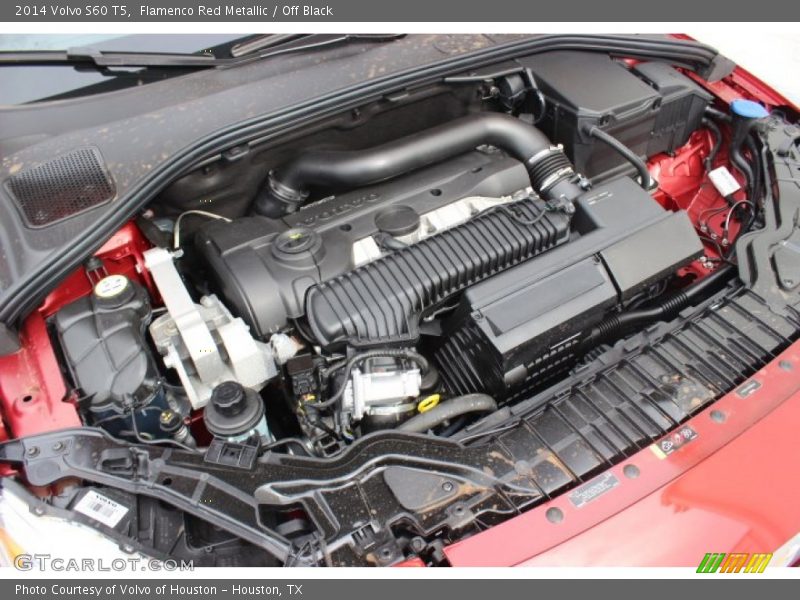 Flamenco Red Metallic / Off Black 2014 Volvo S60 T5