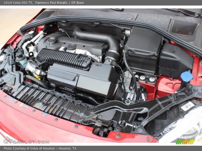Flamenco Red Metallic / Off Black 2014 Volvo S60 T5