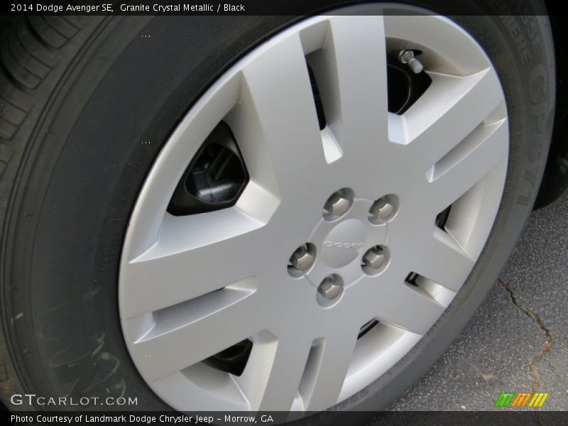 Granite Crystal Metallic / Black 2014 Dodge Avenger SE