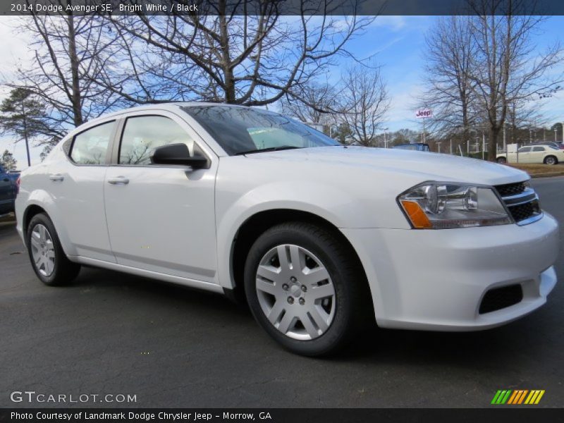 Bright White / Black 2014 Dodge Avenger SE