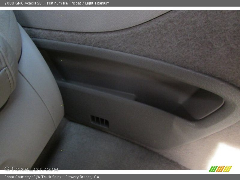 Platinum Ice Tricoat / Light Titanium 2008 GMC Acadia SLT