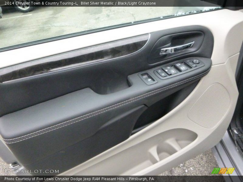 Billet Silver Metallic / Black/Light Graystone 2014 Chrysler Town & Country Touring-L