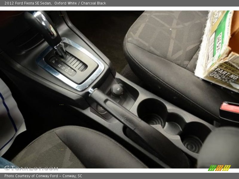 Oxford White / Charcoal Black 2012 Ford Fiesta SE Sedan