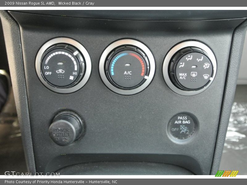 Wicked Black / Gray 2009 Nissan Rogue SL AWD