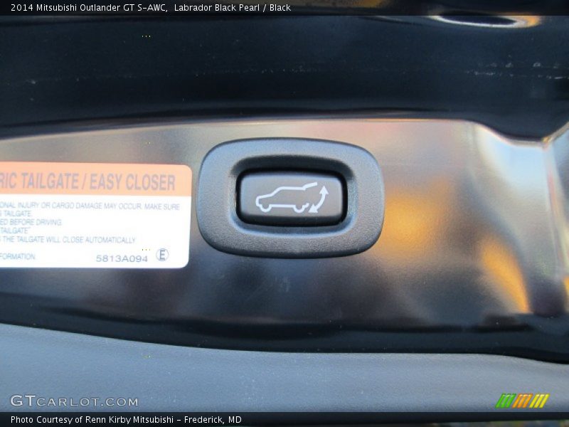 Labrador Black Pearl / Black 2014 Mitsubishi Outlander GT S-AWC