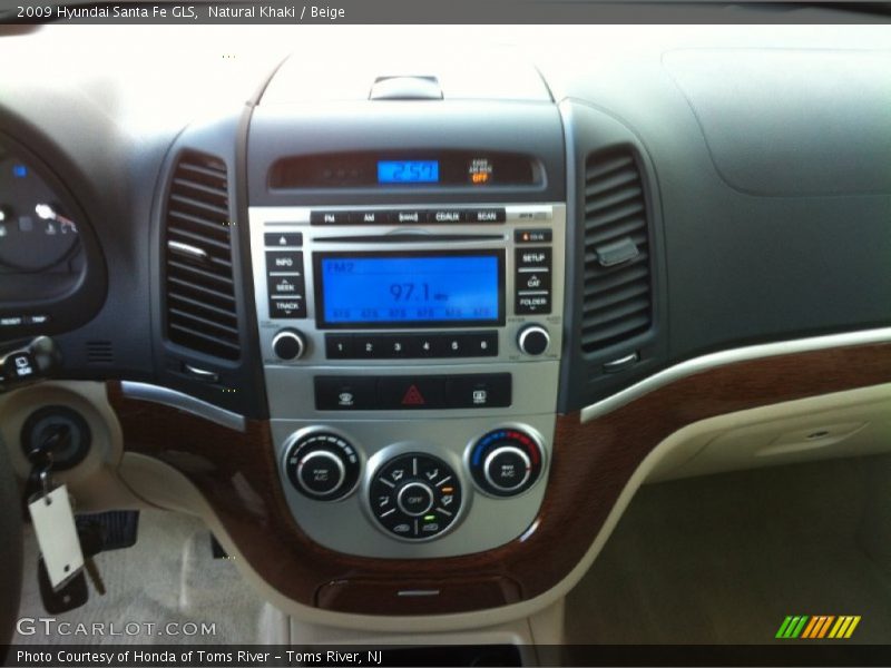 Natural Khaki / Beige 2009 Hyundai Santa Fe GLS