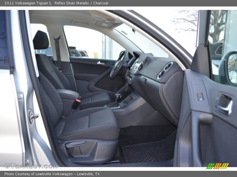 Reflex Silver Metallic / Charcoal 2011 Volkswagen Tiguan S