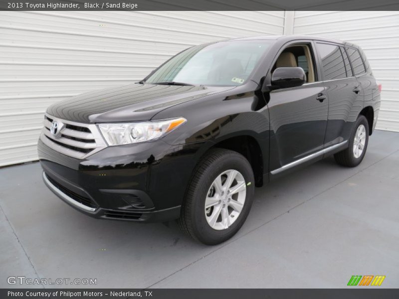 Black / Sand Beige 2013 Toyota Highlander