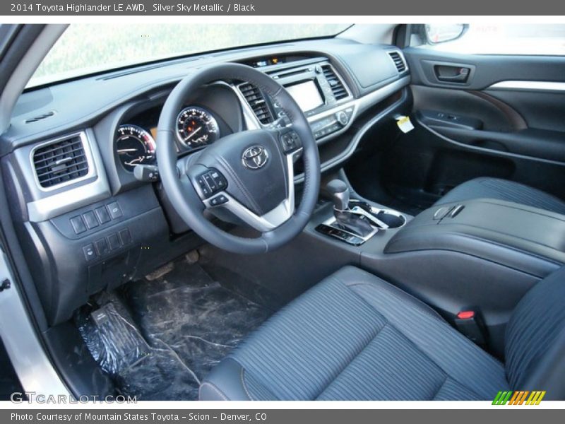  2014 Highlander LE AWD Black Interior