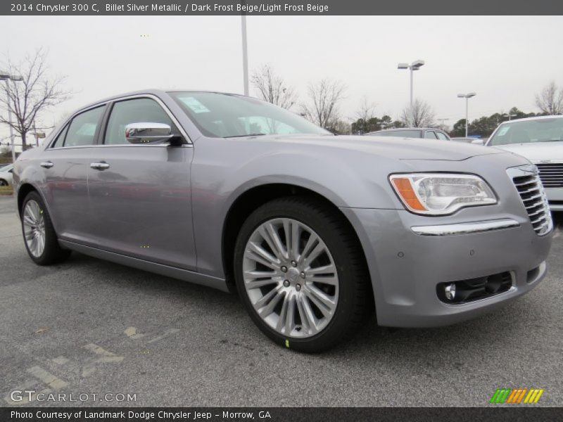 Front 3/4 View of 2014 300 C