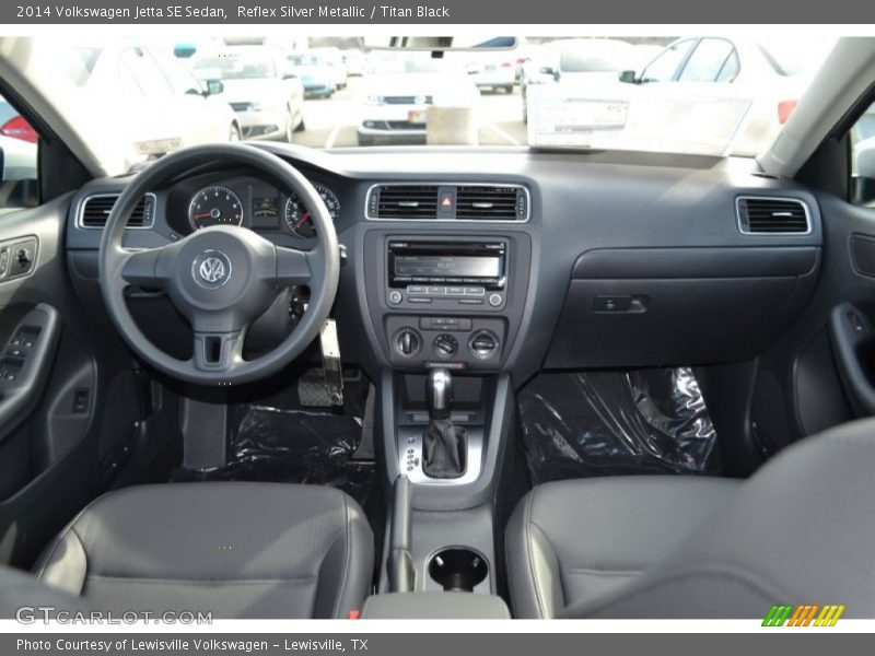 Reflex Silver Metallic / Titan Black 2014 Volkswagen Jetta SE Sedan