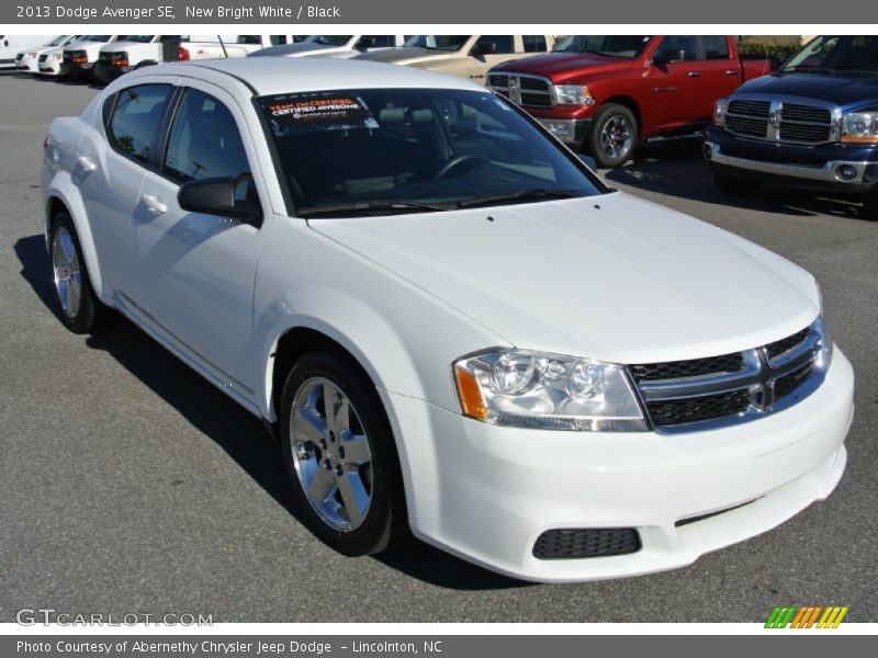 New Bright White / Black 2013 Dodge Avenger SE
