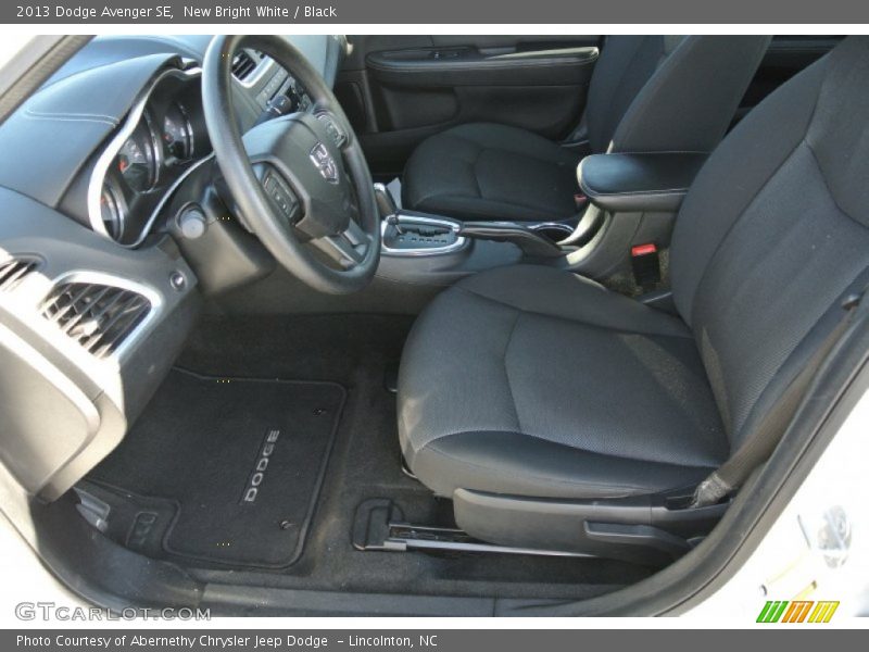New Bright White / Black 2013 Dodge Avenger SE