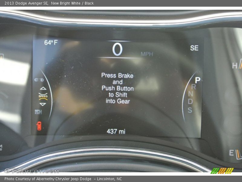 New Bright White / Black 2013 Dodge Avenger SE