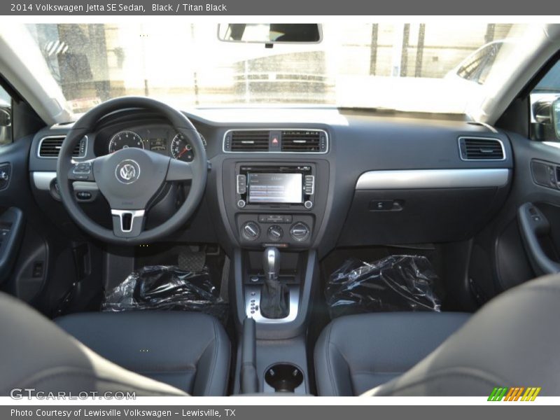 Black / Titan Black 2014 Volkswagen Jetta SE Sedan