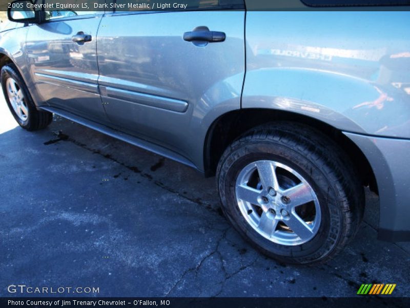 Dark Silver Metallic / Light Gray 2005 Chevrolet Equinox LS