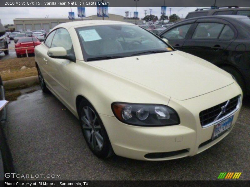 Vanilla Pearl Metallic / Cacite Cream 2010 Volvo C70 T5