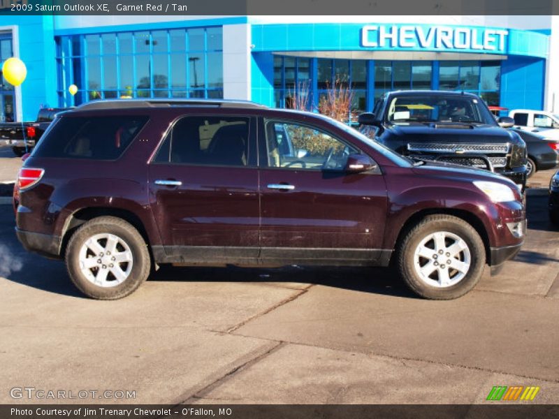 Garnet Red / Tan 2009 Saturn Outlook XE