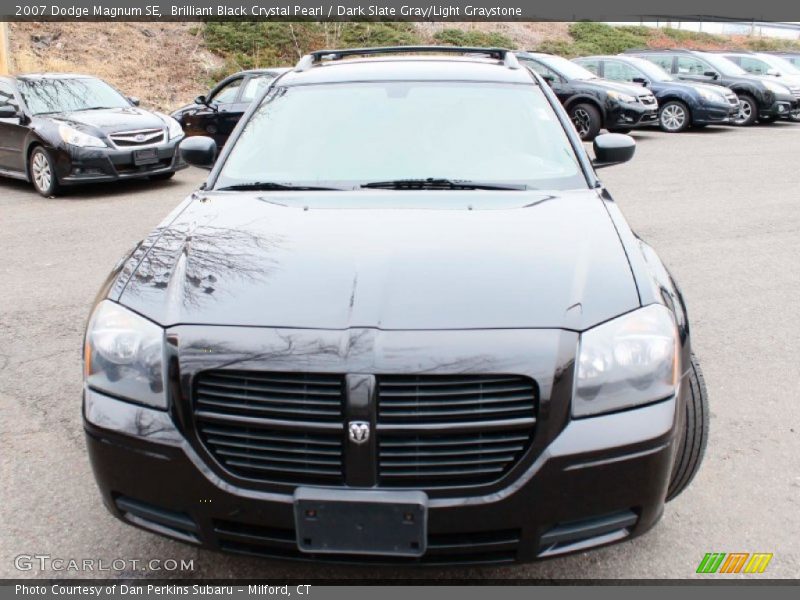 Brilliant Black Crystal Pearl / Dark Slate Gray/Light Graystone 2007 Dodge Magnum SE