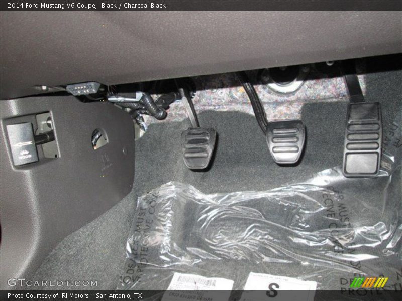 Black / Charcoal Black 2014 Ford Mustang V6 Coupe