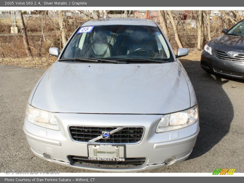 Silver Metallic / Graphite 2005 Volvo S60 2.4