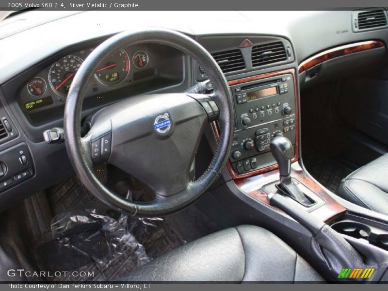 Silver Metallic / Graphite 2005 Volvo S60 2.4