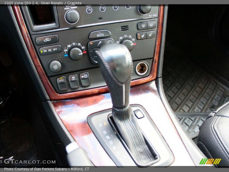 Silver Metallic / Graphite 2005 Volvo S60 2.4