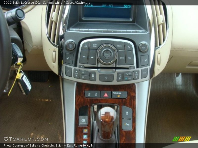 Summit White / Cocoa/Cashmere 2011 Buick LaCrosse CXL