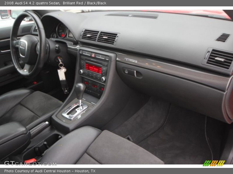 Dashboard of 2008 S4 4.2 quattro Sedan