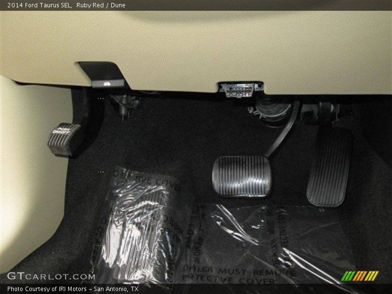 Ruby Red / Dune 2014 Ford Taurus SEL