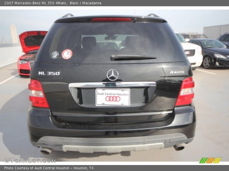 Black / Macadamia 2007 Mercedes-Benz ML 350 4Matic