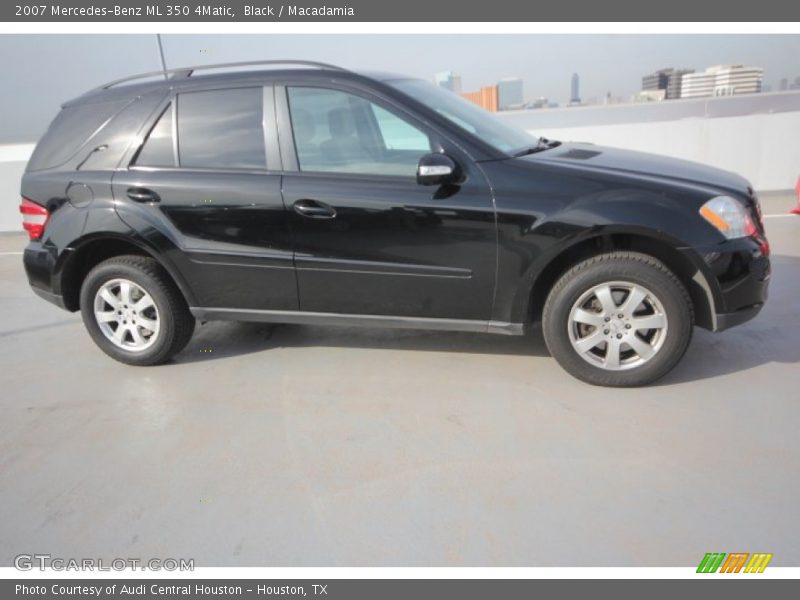 Black / Macadamia 2007 Mercedes-Benz ML 350 4Matic