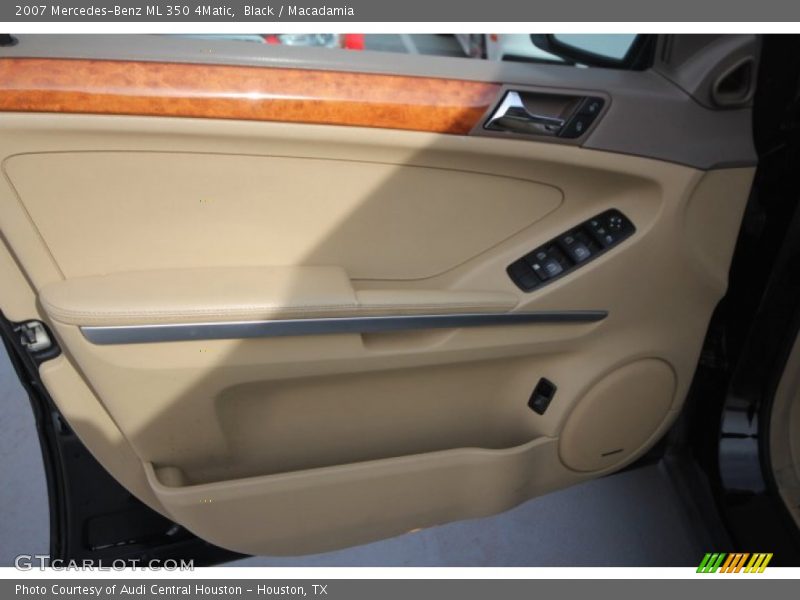 Black / Macadamia 2007 Mercedes-Benz ML 350 4Matic