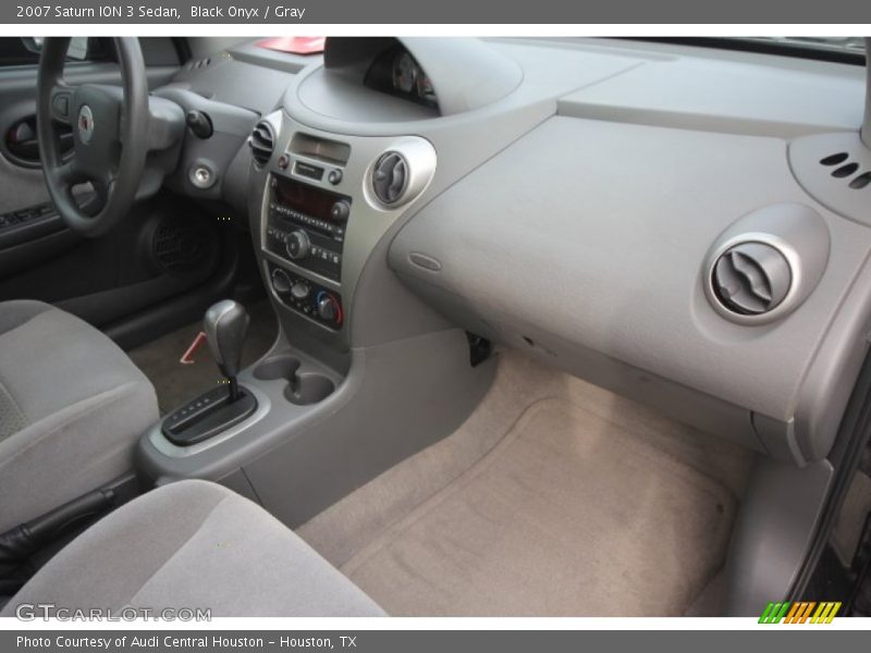 Dashboard of 2007 ION 3 Sedan
