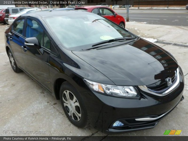 Front 3/4 View of 2013 Civic Hybrid Sedan