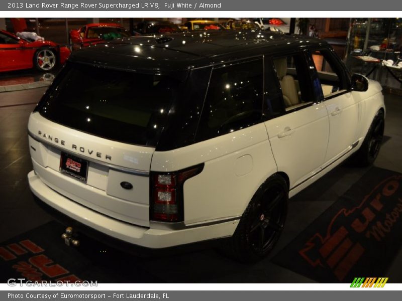 Fuji White / Almond 2013 Land Rover Range Rover Supercharged LR V8
