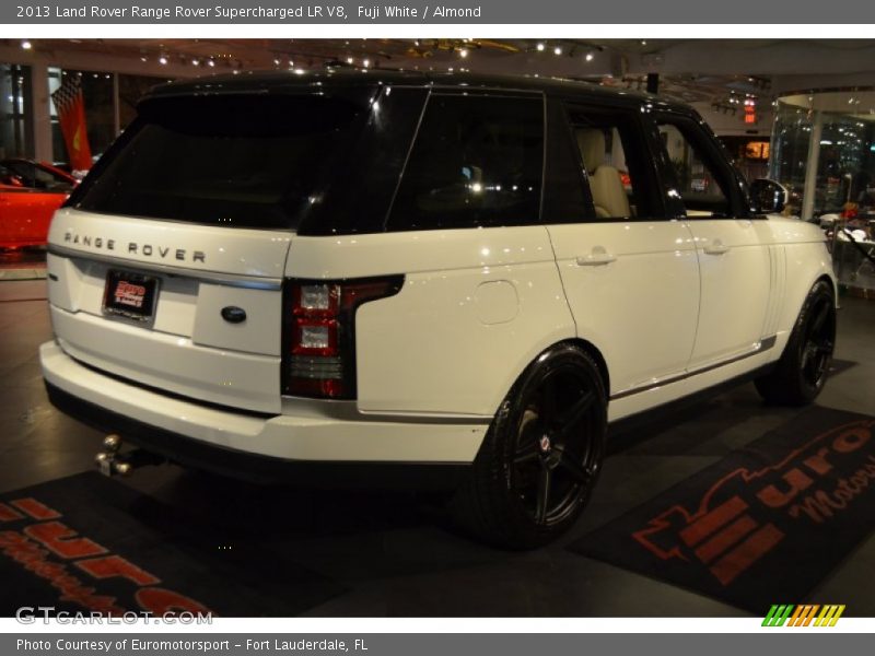 Fuji White / Almond 2013 Land Rover Range Rover Supercharged LR V8