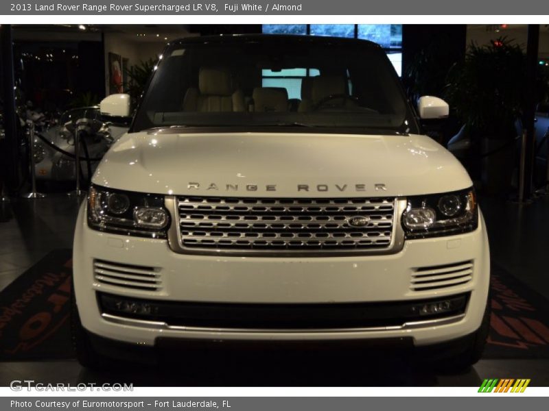 Fuji White / Almond 2013 Land Rover Range Rover Supercharged LR V8
