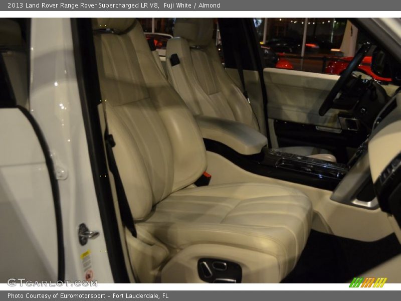 Fuji White / Almond 2013 Land Rover Range Rover Supercharged LR V8