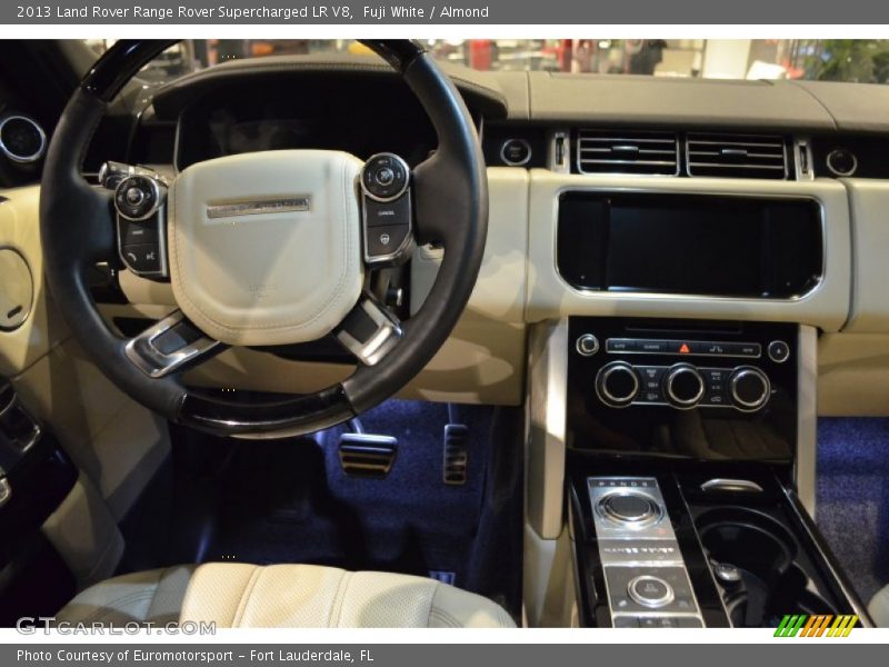 Fuji White / Almond 2013 Land Rover Range Rover Supercharged LR V8