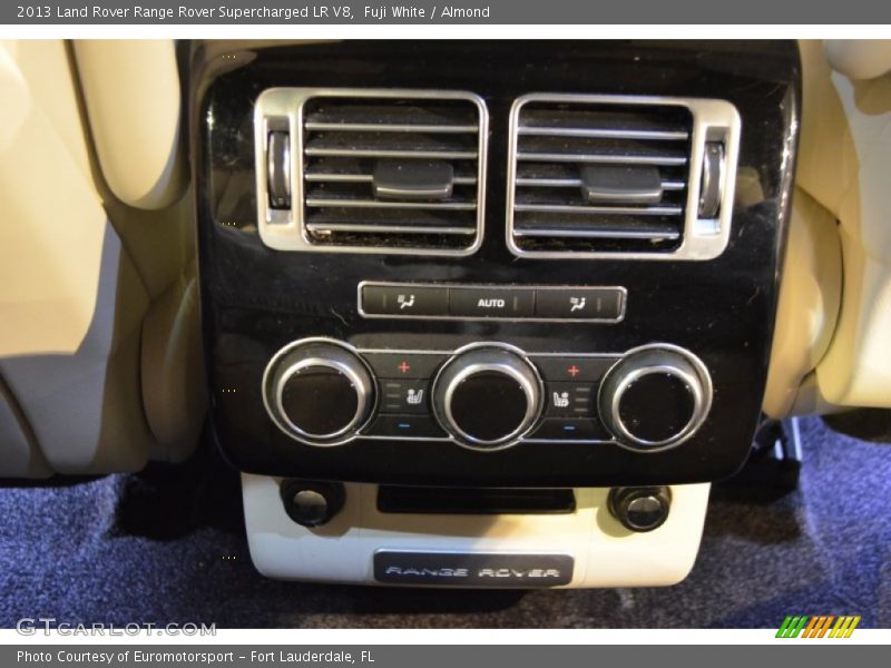 Fuji White / Almond 2013 Land Rover Range Rover Supercharged LR V8